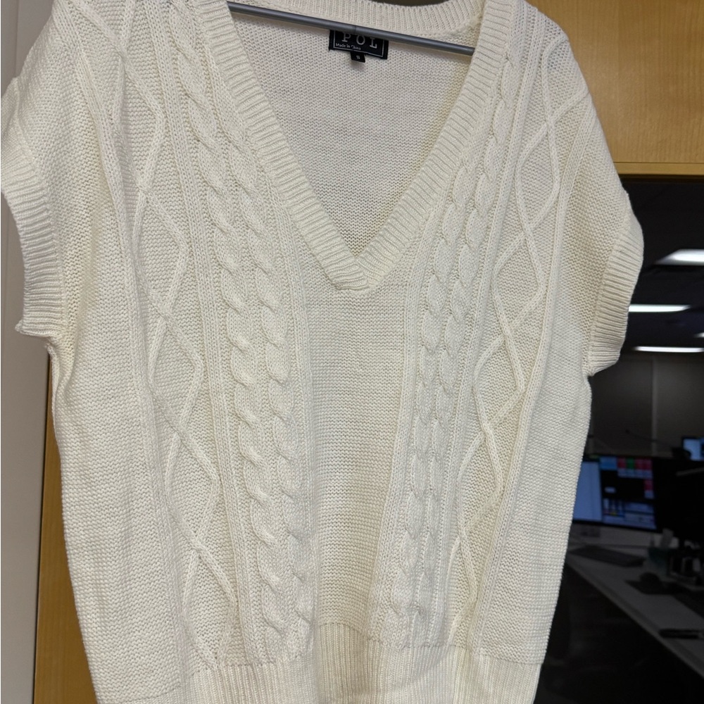 POL Cream Cable Knit V-Neck Sweater